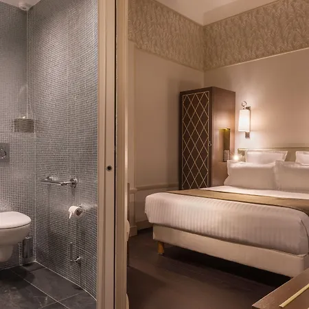 Crystal Hotell 3*