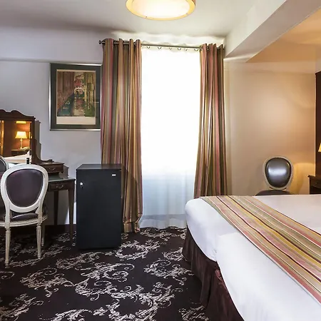 Crystal Hotell 3*