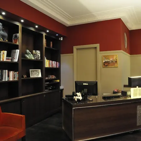 Crystal Hotell 3*
